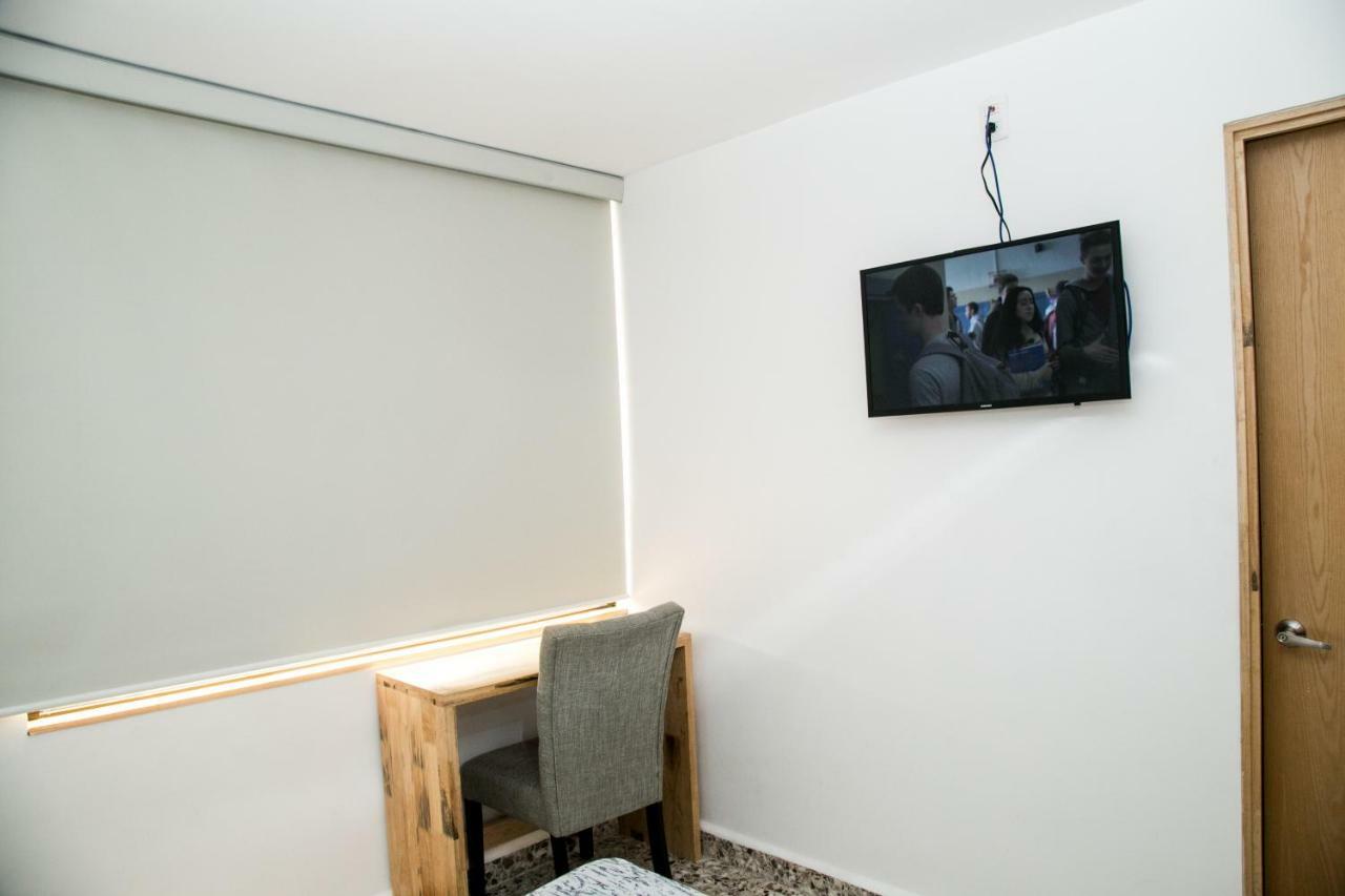 Booking 500 Monterrei Exterior foto