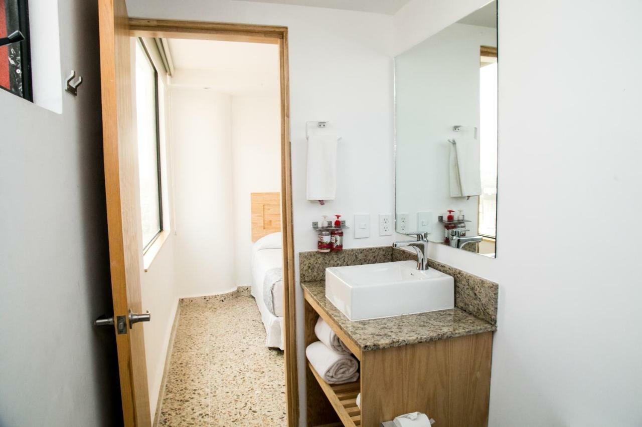 Booking 500 Monterrei Exterior foto